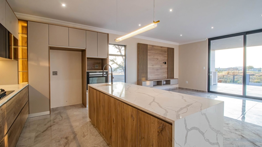 6 Bedroom Property for Sale in Eye of Africa Gauteng