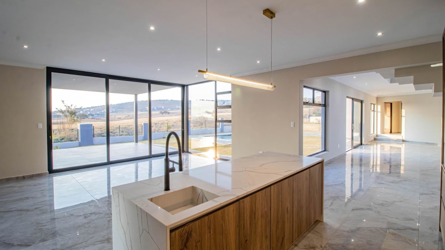 6 Bedroom Property for Sale in Eye of Africa Gauteng