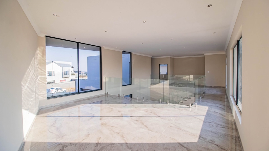 6 Bedroom Property for Sale in Eye of Africa Gauteng