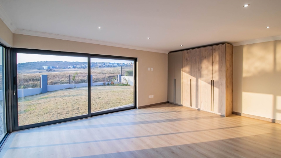 6 Bedroom Property for Sale in Eye of Africa Gauteng