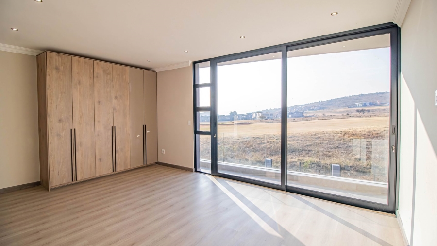 6 Bedroom Property for Sale in Eye of Africa Gauteng