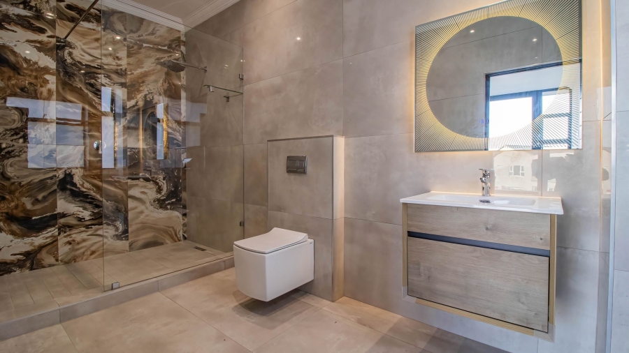 6 Bedroom Property for Sale in Eye of Africa Gauteng