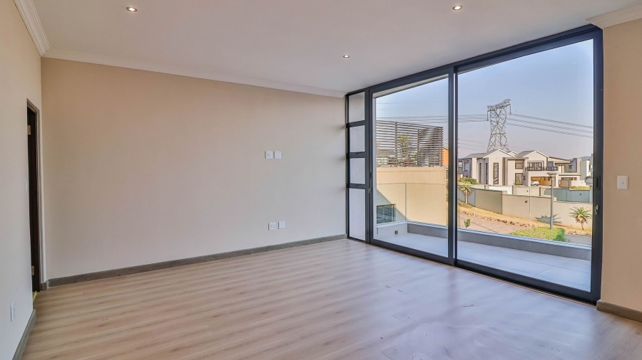 6 Bedroom Property for Sale in Eye of Africa Gauteng