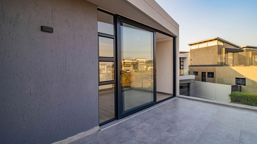 6 Bedroom Property for Sale in Eye of Africa Gauteng