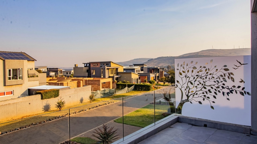 6 Bedroom Property for Sale in Eye of Africa Gauteng