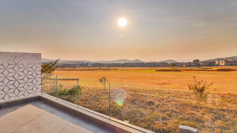 6 Bedroom Property for Sale in Eye of Africa Gauteng