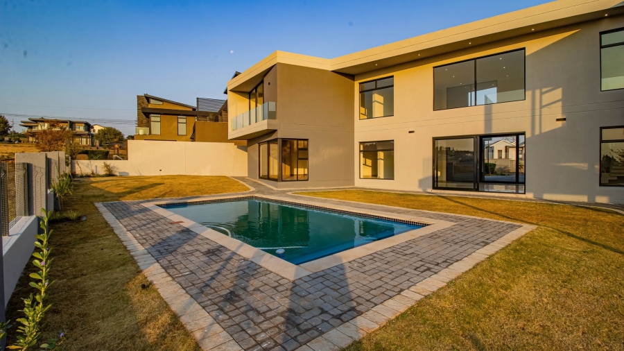6 Bedroom Property for Sale in Eye of Africa Gauteng