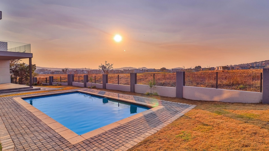 6 Bedroom Property for Sale in Eye of Africa Gauteng