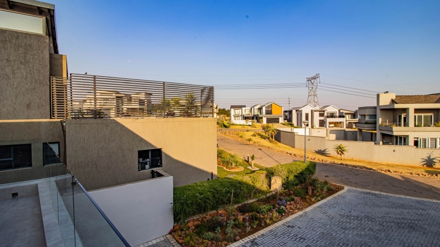 6 Bedroom Property for Sale in Eye of Africa Gauteng