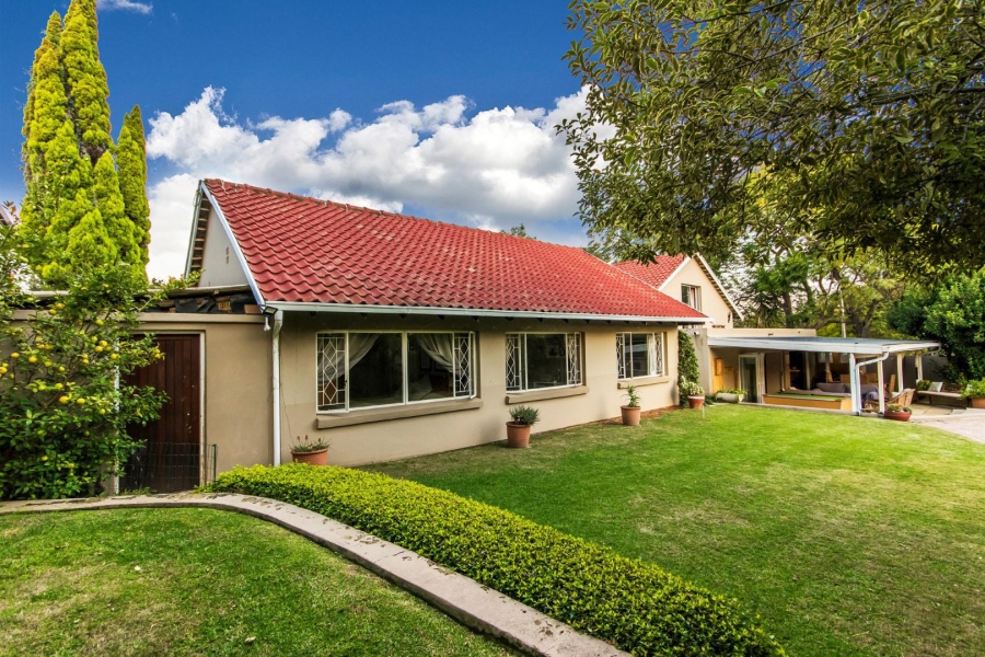 To Let 4 Bedroom Property for Rent in Parkmore Gauteng