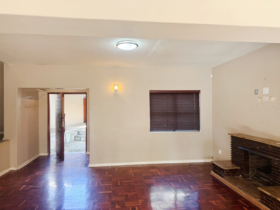 To Let 4 Bedroom Property for Rent in Parkmore Gauteng