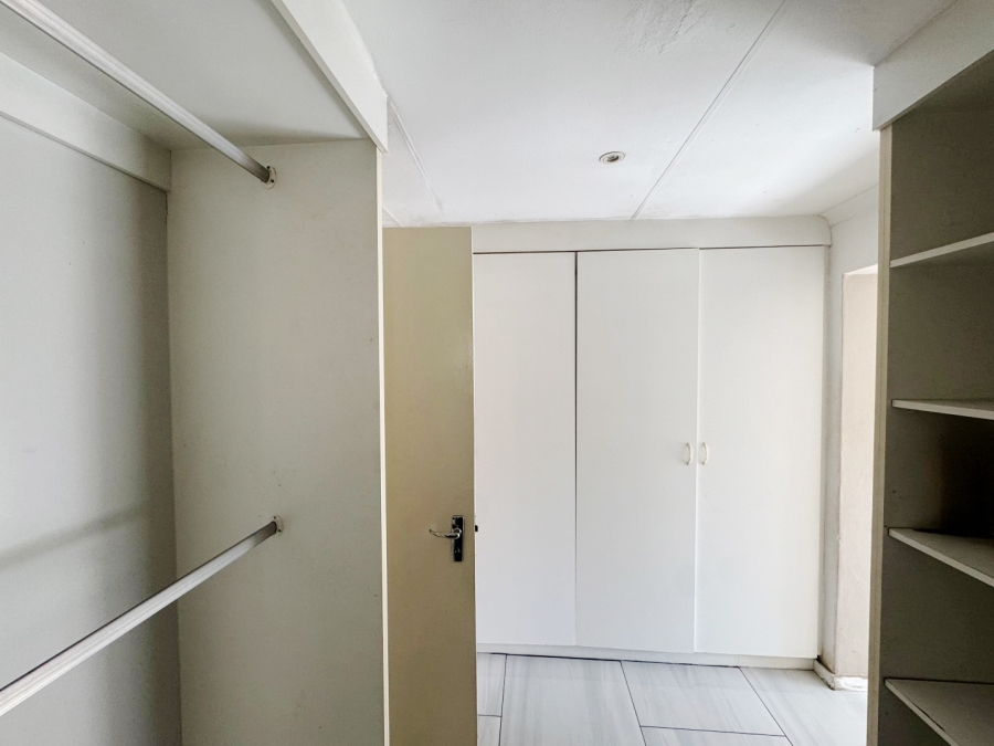 To Let 4 Bedroom Property for Rent in Parkmore Gauteng
