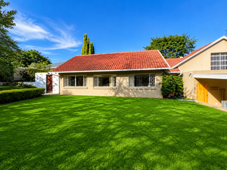 To Let 4 Bedroom Property for Rent in Parkmore Gauteng