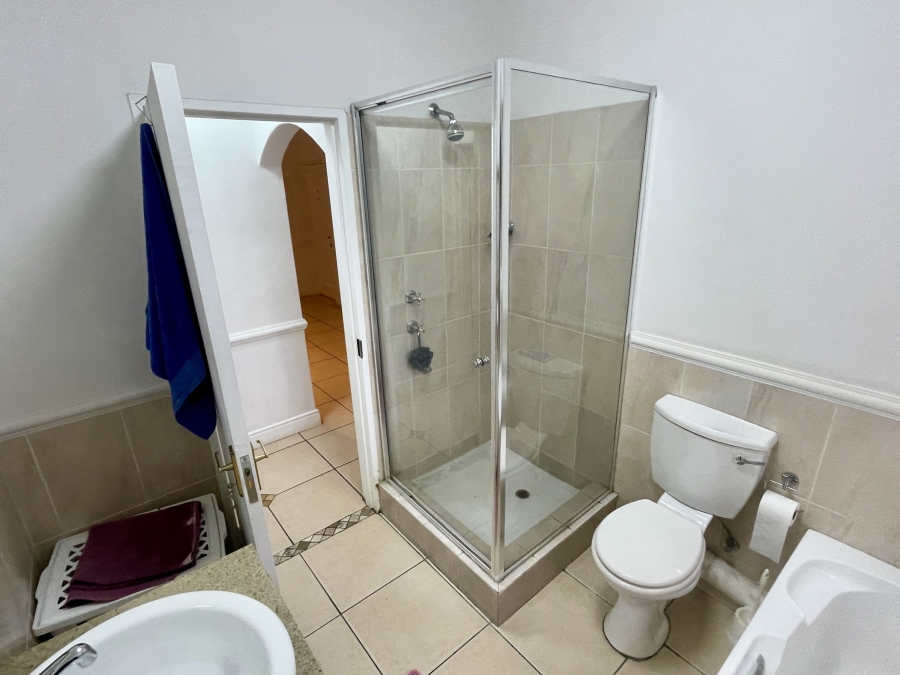 1 Bedroom Property for Sale in Dunkeld West Gauteng