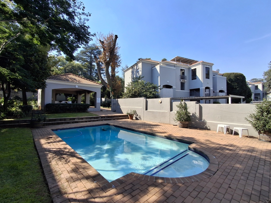 1 Bedroom Property for Sale in Dunkeld West Gauteng