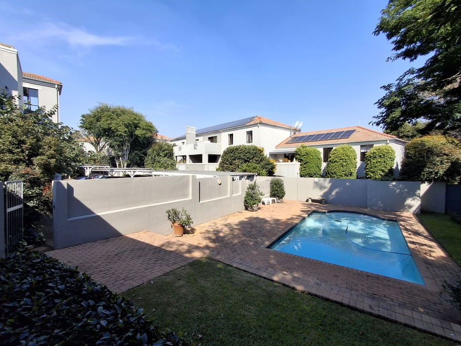 1 Bedroom Property for Sale in Dunkeld West Gauteng