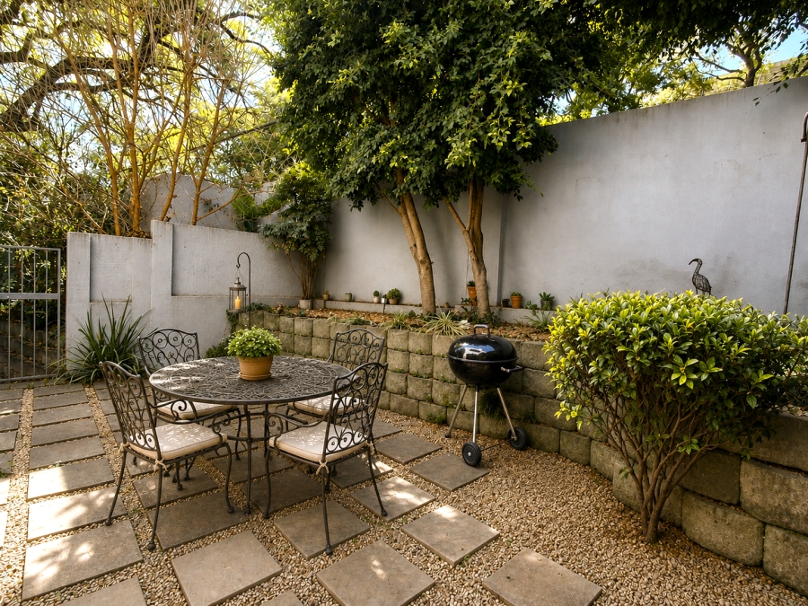 1 Bedroom Property for Sale in Dunkeld West Gauteng