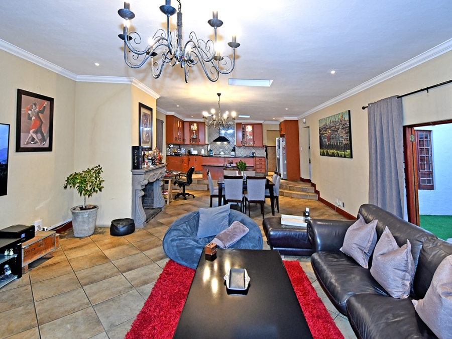 3 Bedroom Property for Sale in Bryanston Gauteng