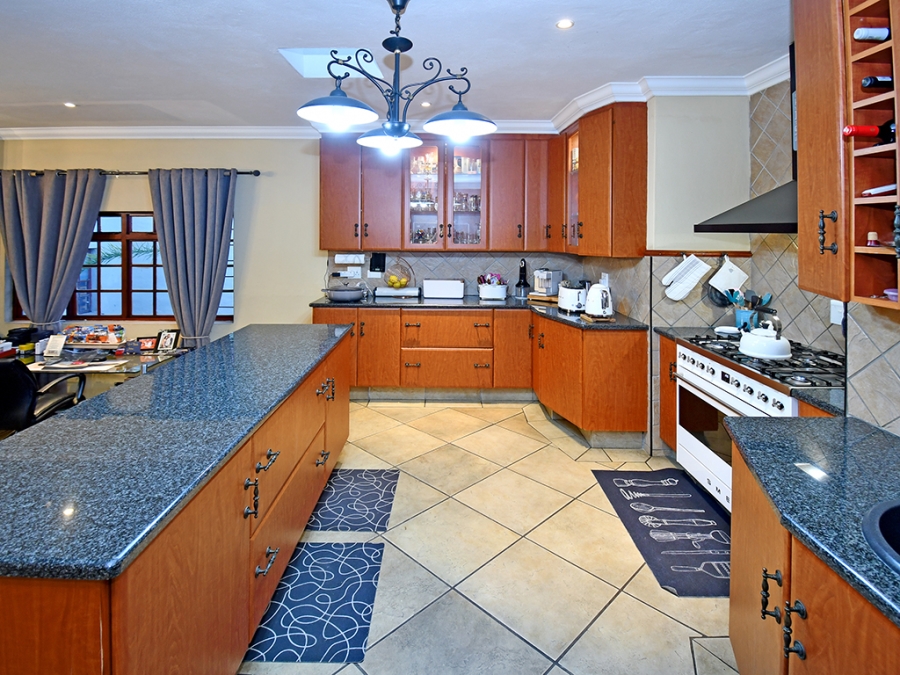 3 Bedroom Property for Sale in Bryanston Gauteng