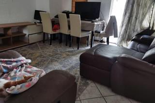 2 Bedroom Property for Sale in Mulbarton Gauteng