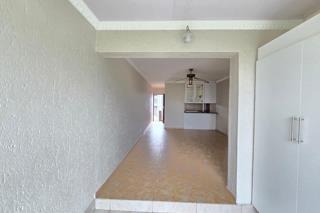 2 Bedroom Property for Sale in Mulbarton Gauteng