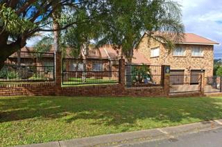 4 Bedroom Property for Sale in Suideroord Gauteng