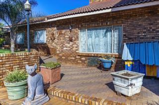 4 Bedroom Property for Sale in Suideroord Gauteng