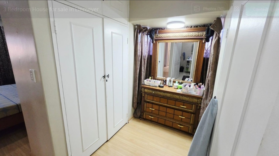 3 Bedroom Property for Sale in Linmeyer Gauteng