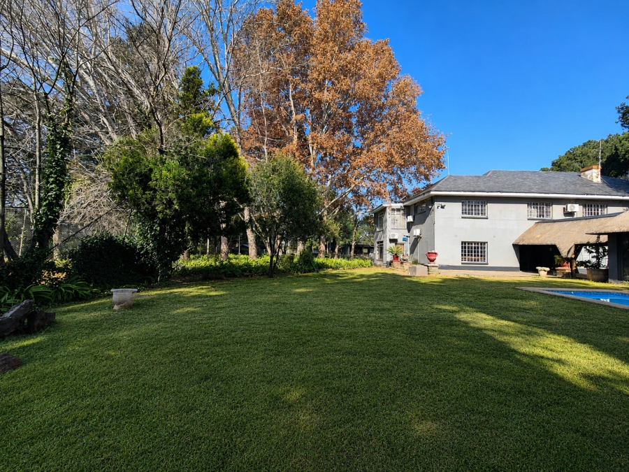 5 Bedroom Property for Sale in Unitas Park Gauteng