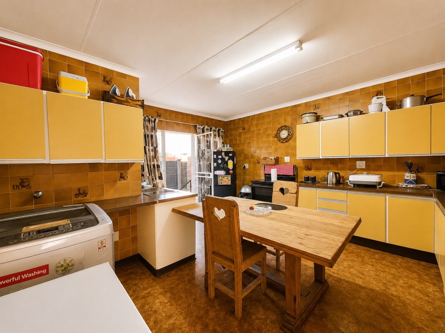 3 Bedroom Property for Sale in Three Rivers Proper Gauteng
