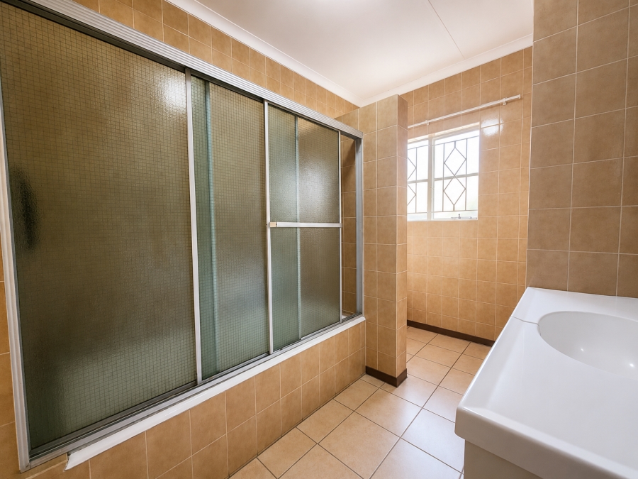 3 Bedroom Property for Sale in Three Rivers Proper Gauteng
