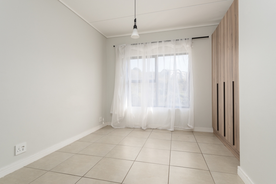 2 Bedroom Property for Sale in Mulbarton Gauteng