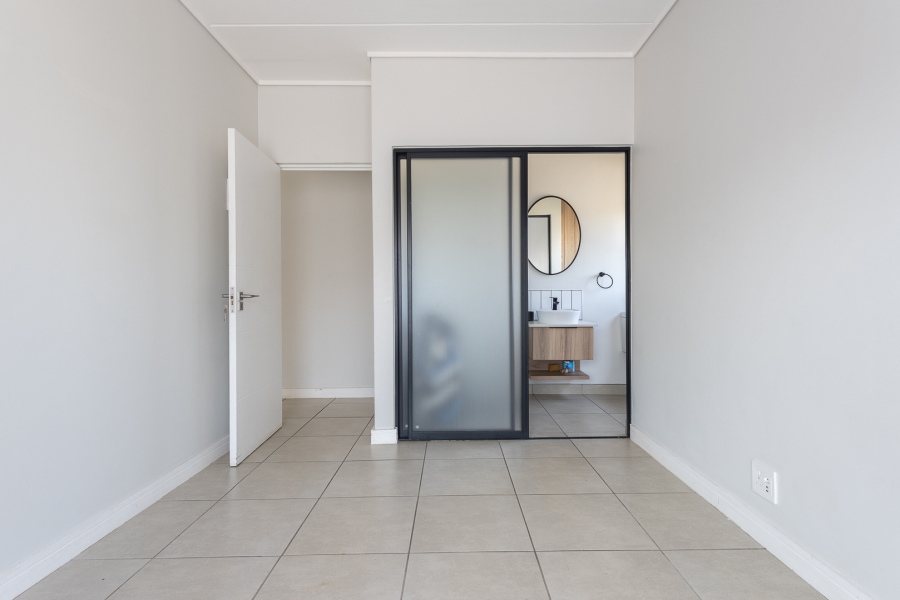 2 Bedroom Property for Sale in Mulbarton Gauteng