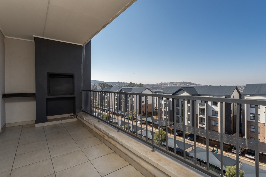 2 Bedroom Property for Sale in Mulbarton Gauteng