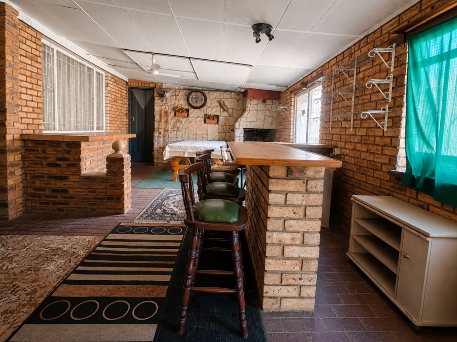 3 Bedroom Property for Sale in Bonanne Gauteng