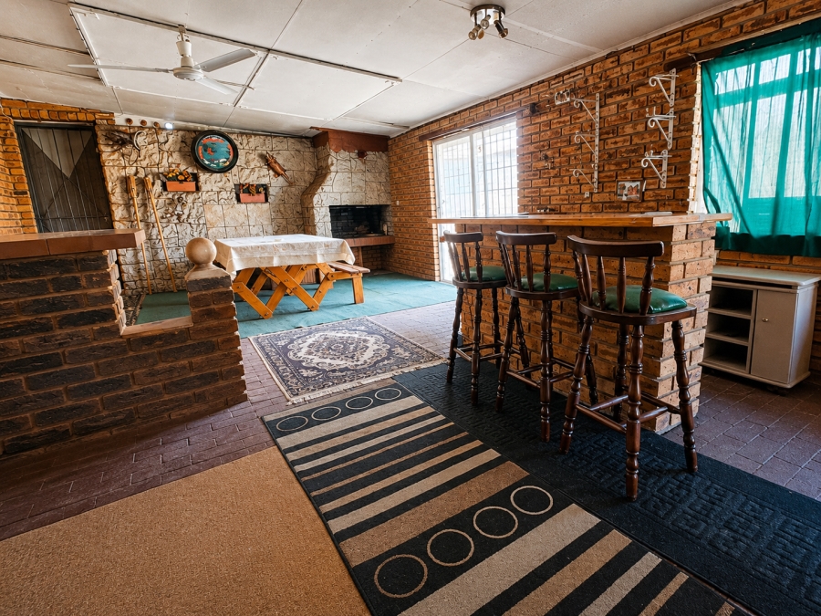 3 Bedroom Property for Sale in Bonanne Gauteng