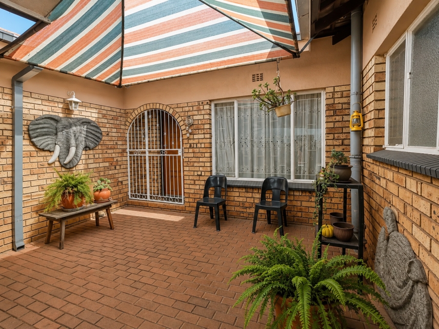3 Bedroom Property for Sale in Bonanne Gauteng