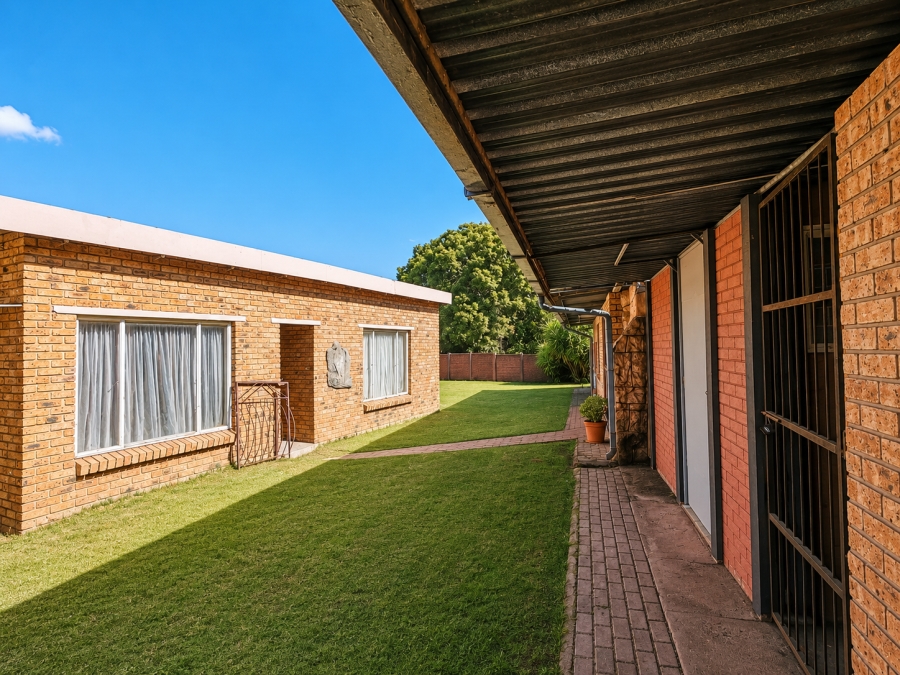 3 Bedroom Property for Sale in Bonanne Gauteng