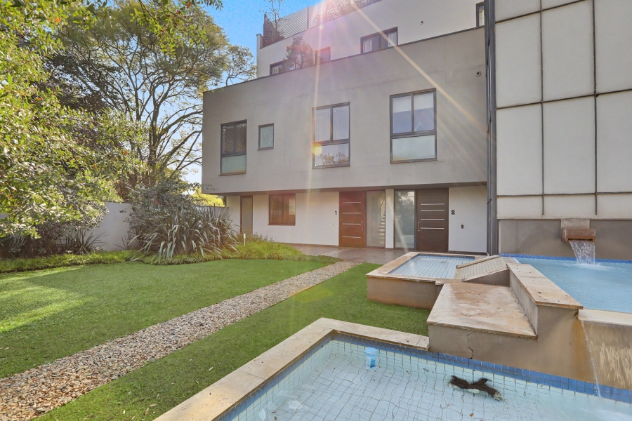 3 Bedroom Property for Sale in Dunkeld West Gauteng