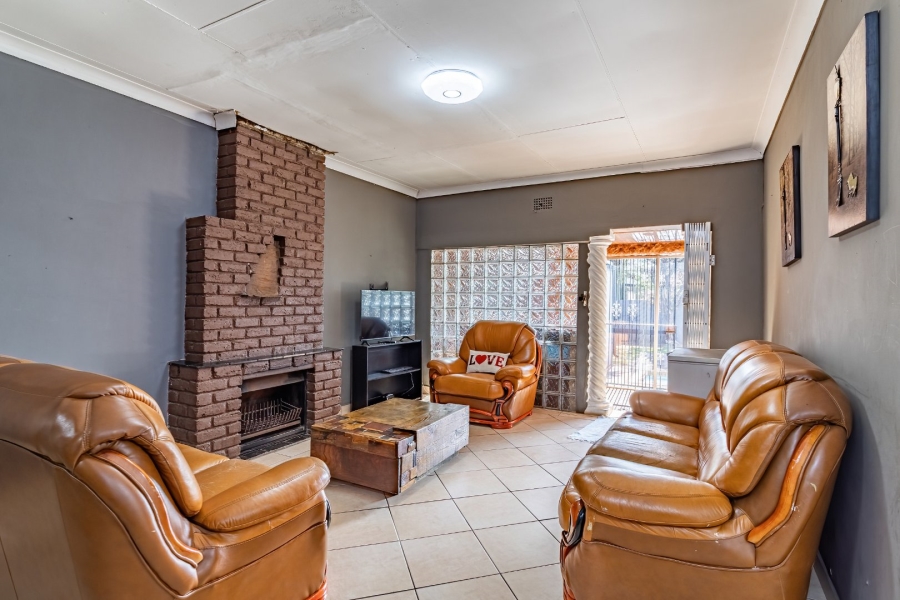 4 Bedroom Property for Sale in Lindhaven Gauteng