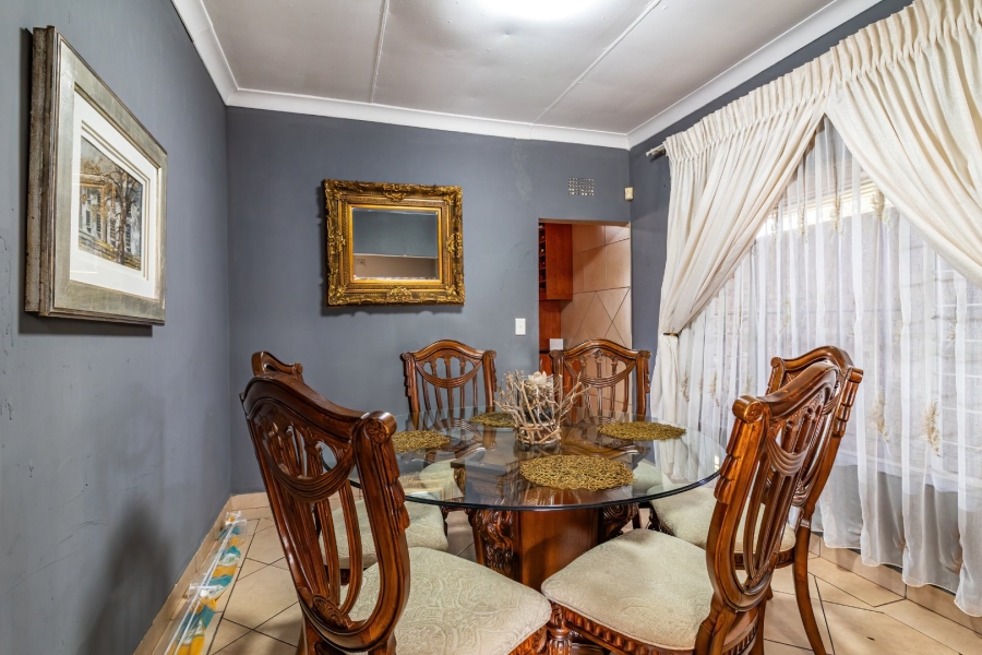 4 Bedroom Property for Sale in Lindhaven Gauteng