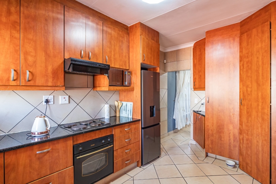 4 Bedroom Property for Sale in Lindhaven Gauteng