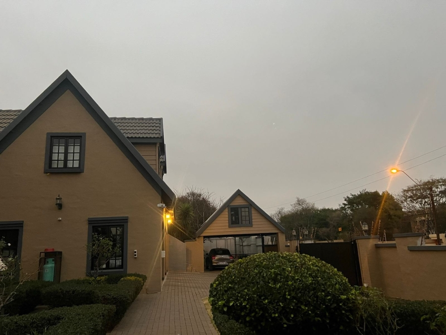 4 Bedroom Property for Sale in Poortview Gauteng