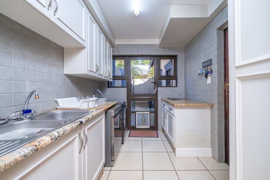 4 Bedroom Property for Sale in Poortview Gauteng