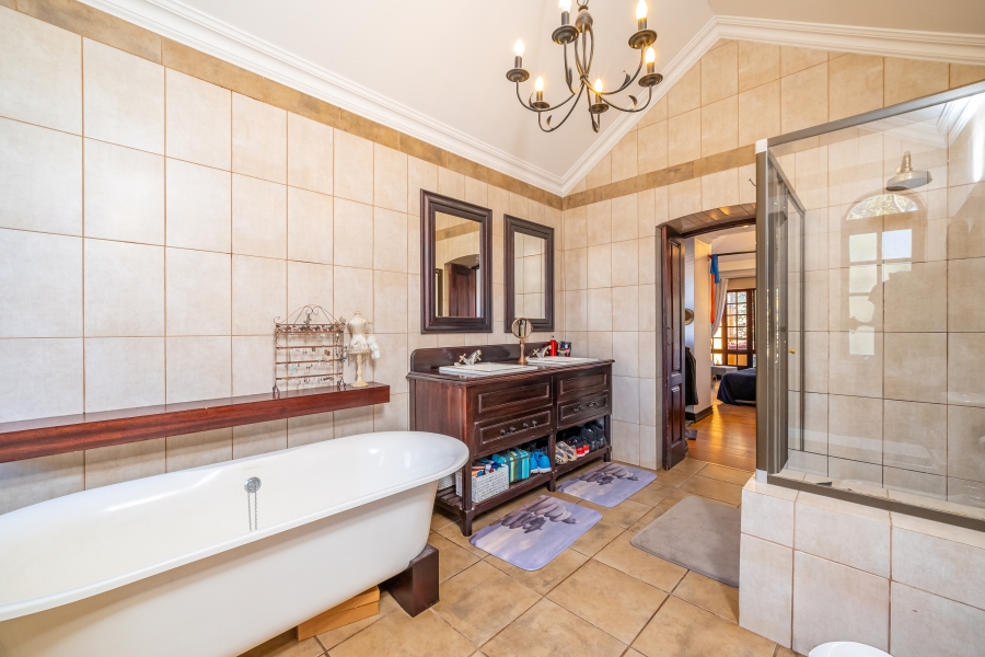 4 Bedroom Property for Sale in Poortview Gauteng