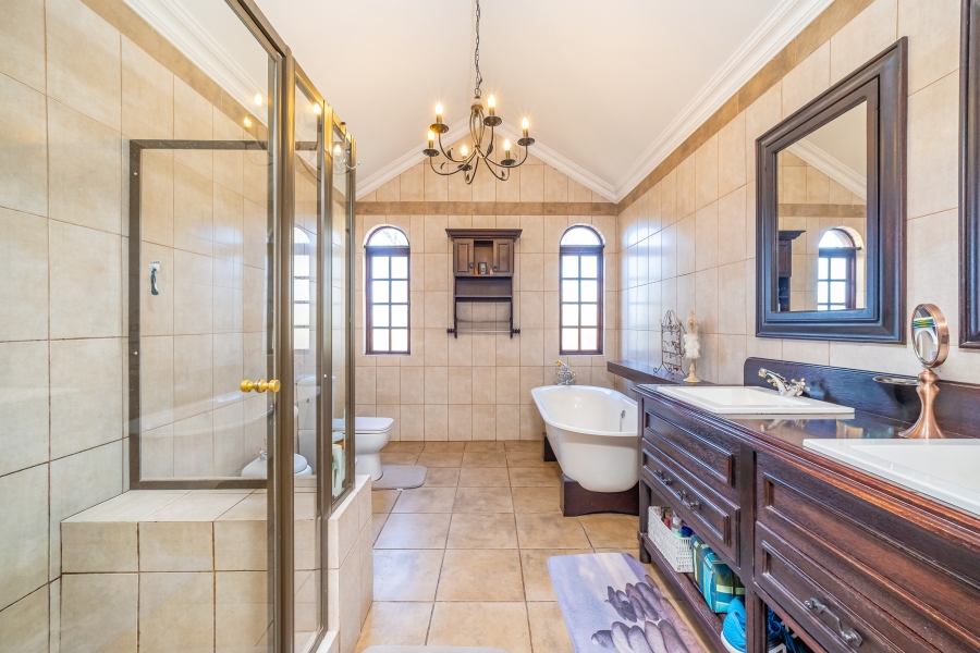 4 Bedroom Property for Sale in Poortview Gauteng