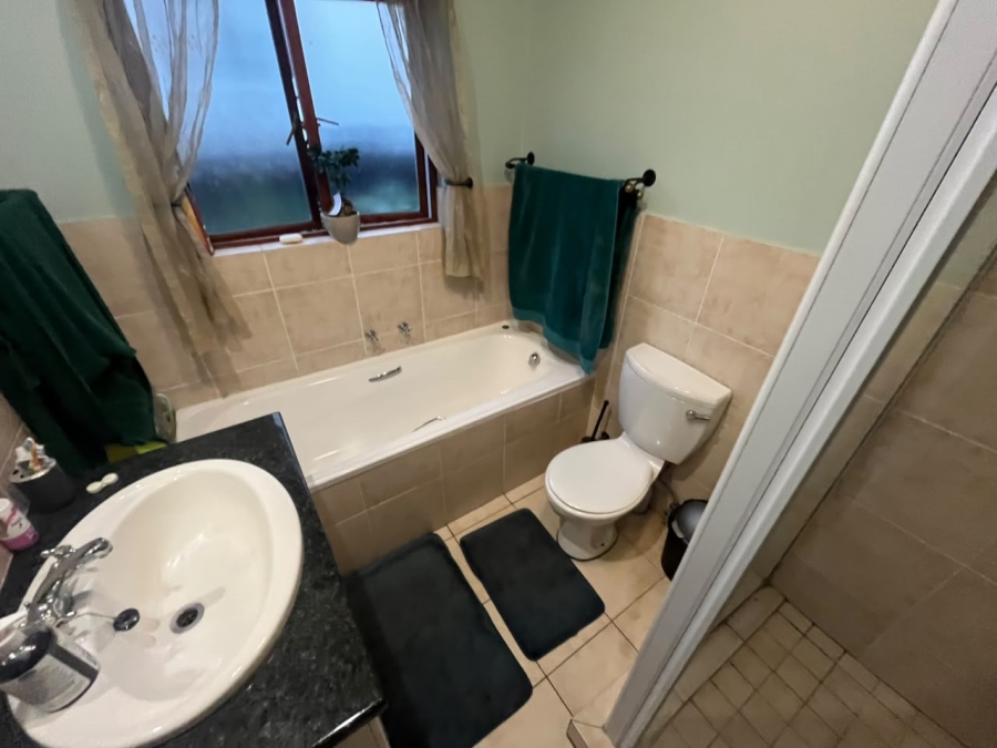 2 Bedroom Property for Sale in Paulshof Gauteng
