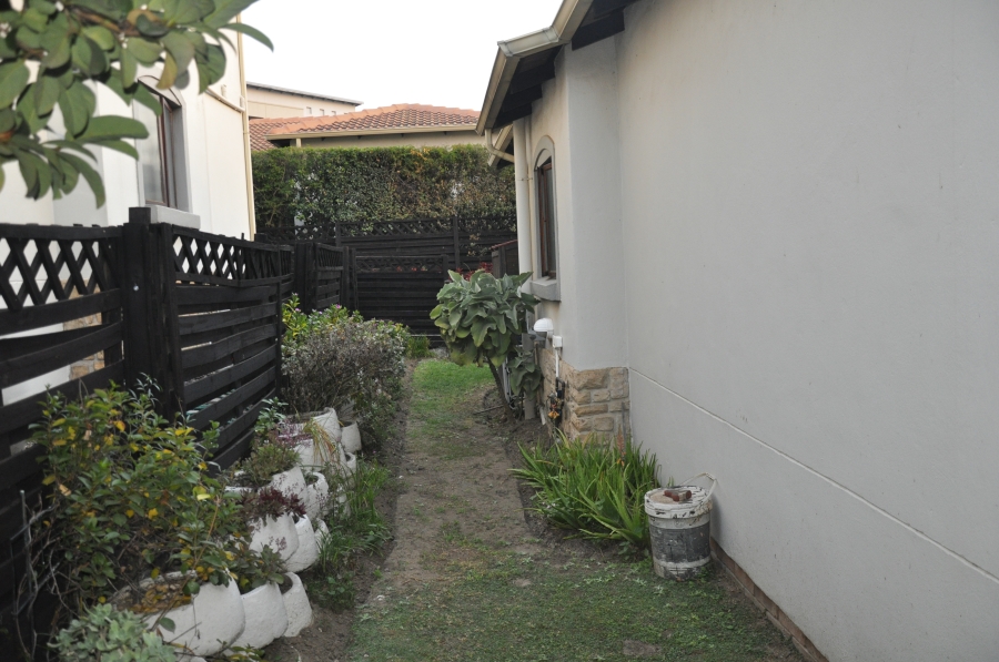 2 Bedroom Property for Sale in Paulshof Gauteng