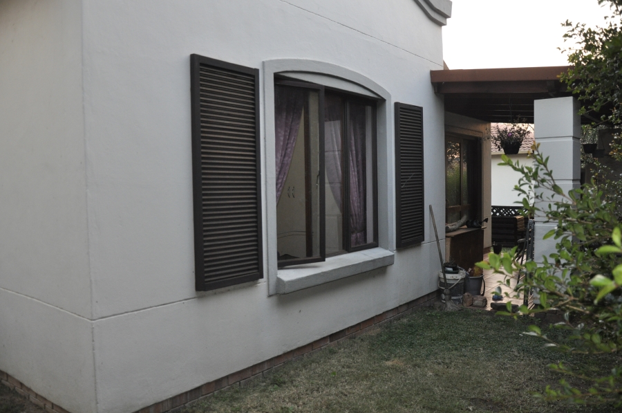 2 Bedroom Property for Sale in Paulshof Gauteng