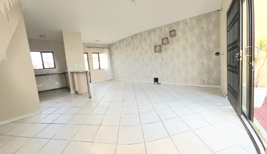 2 Bedroom Property for Sale in Noordwyk Gauteng